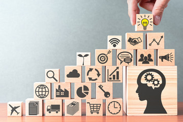 小学六年级英语翻译。加50分~~