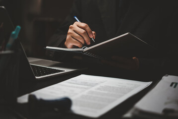 中国的动漫为什么发展缓慢？