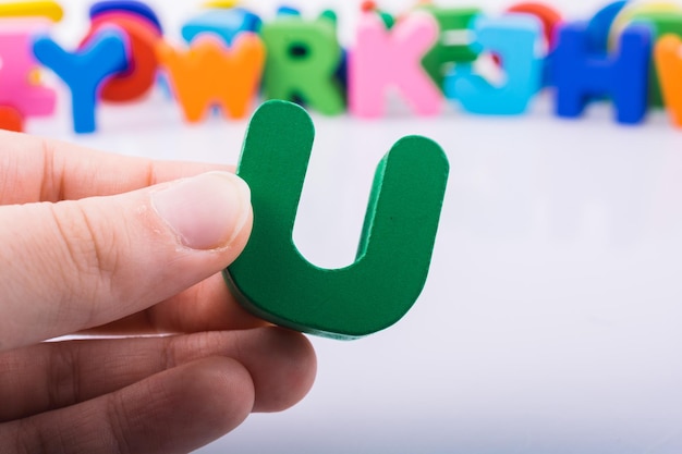 幼儿园大班语言教案-《春天来了》